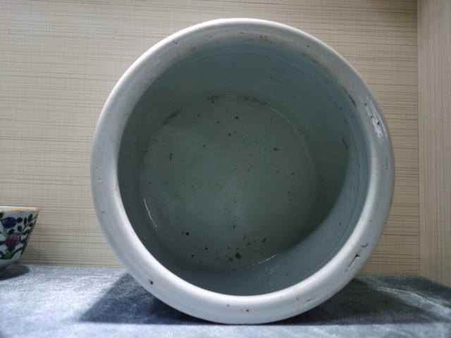 古玩陶瓷青花趕珠龍紋香爐真品鑒賞圖