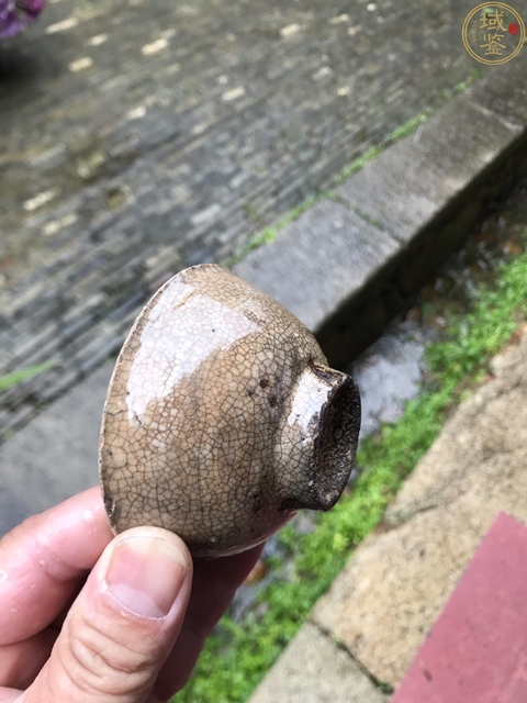 古玩陶瓷哥釉杯真品鑒賞圖