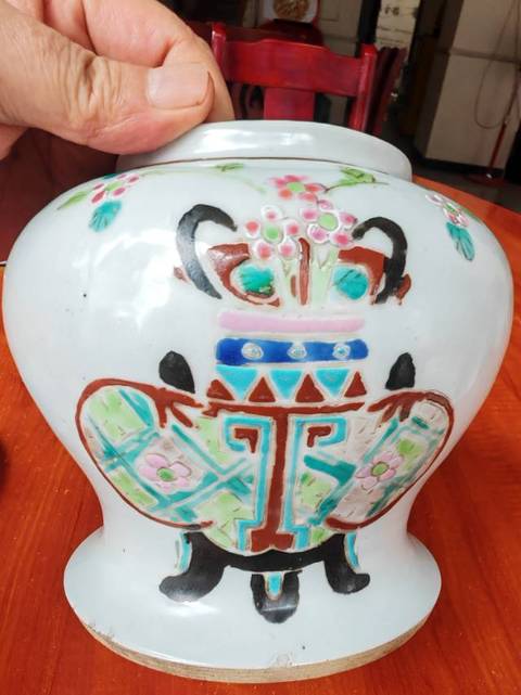 古玩陶瓷粉彩博古圖蓋罐真品鑒賞圖