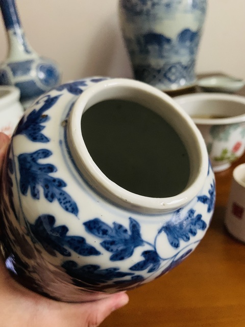 古玩陶瓷青花纏枝花卉紋罐真品鑒賞圖