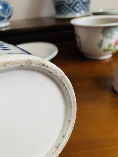 古玩陶瓷青花纏枝花卉紋罐真品鑒賞圖