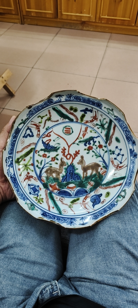 古玩陶瓷青花五彩盤真品鑒賞圖