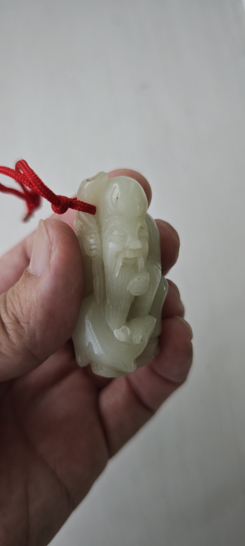 古玩玉器和田玉壽星題材掛件真品鑒賞圖