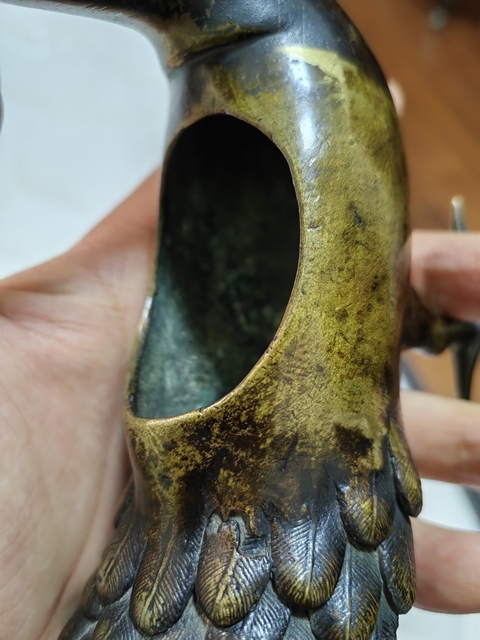 古玩銅器鴨型銅香薰真品鑒賞圖