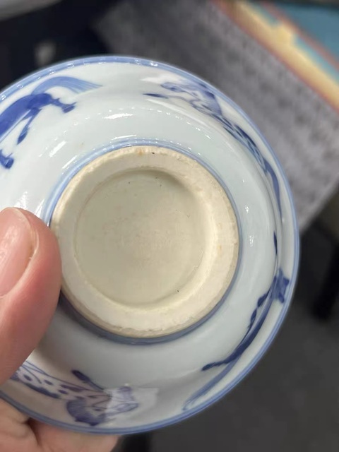 古玩陶瓷馬紋青花杯真品鑒賞圖