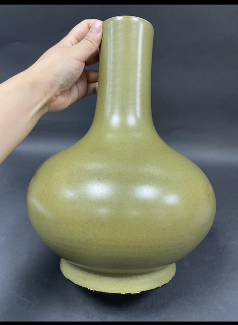 古玩陶瓷清光緒 茶葉末釉荸薺瓶真品鑒賞圖