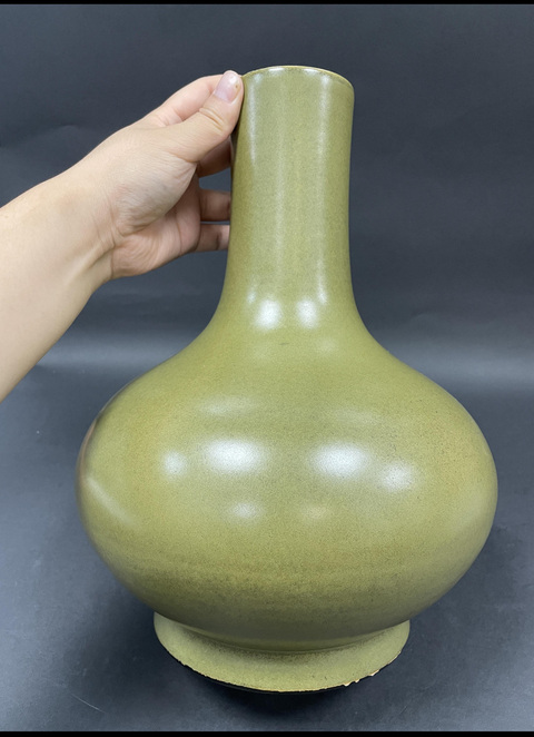 古玩陶瓷清光緒 茶葉末釉荸薺瓶真品鑒賞圖