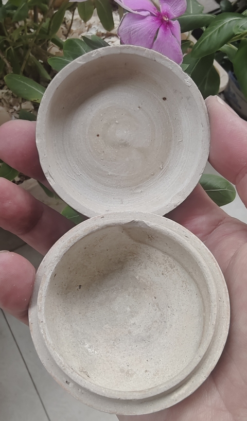 古玩陶瓷晚明青花印泥盒真品鑒賞圖