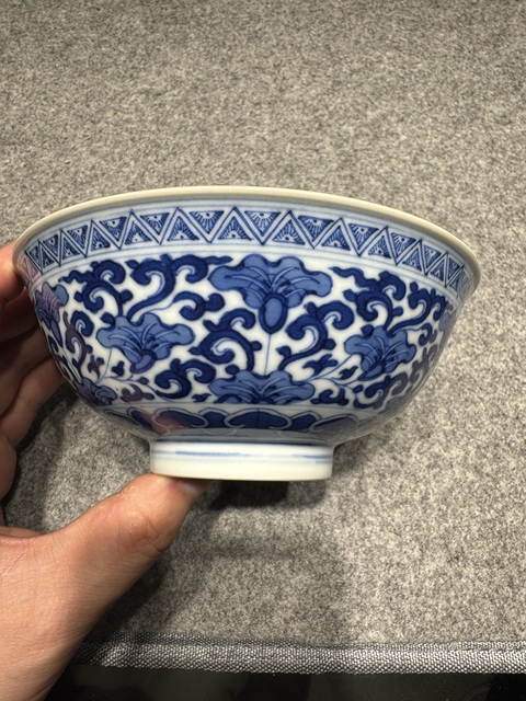 古玩陶瓷青花苜蓿紋宮式碗真品鑒賞圖