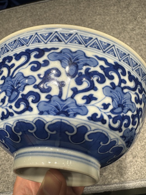 古玩陶瓷青花苜蓿紋宮式碗真品鑒賞圖