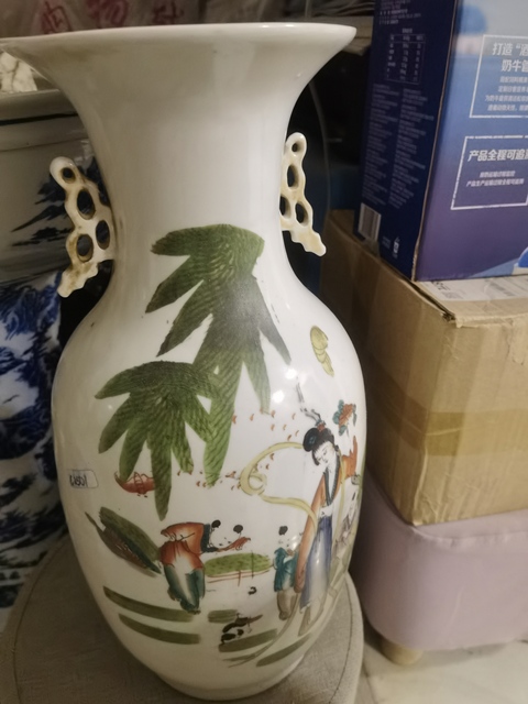 古玩陶瓷三娘教子圖雙松葉耳撇口瓶真品鑒賞圖
