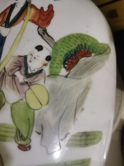 古玩陶瓷三娘教子圖雙松葉耳撇口瓶真品鑒賞圖