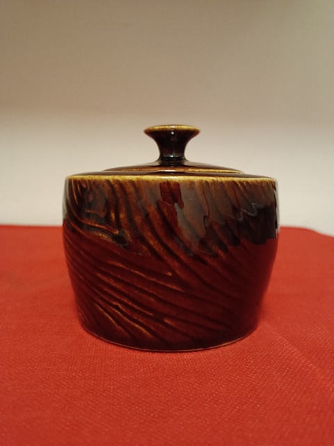 古玩陶瓷褐釉蓋罐真品鑒賞圖