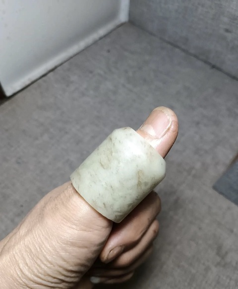 古玩玉器和田玉扳指真品鑒賞圖