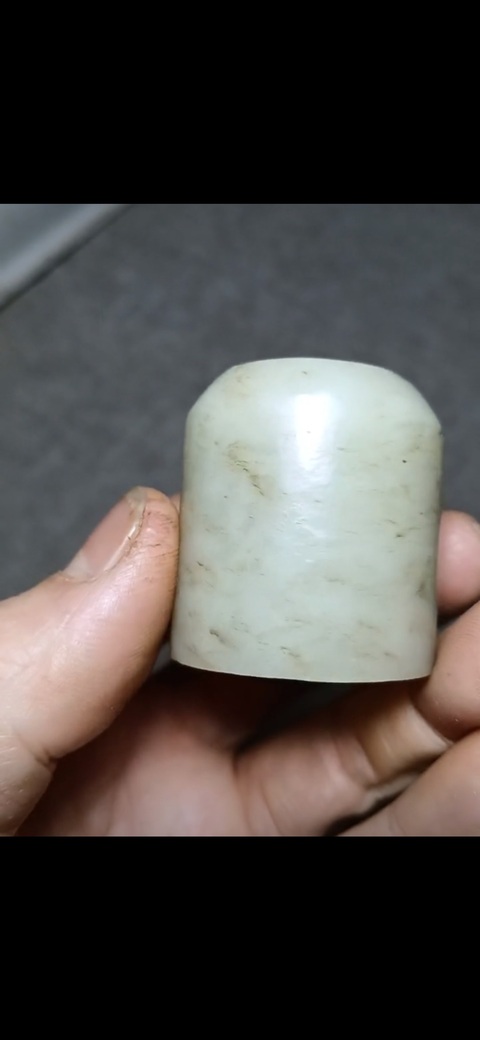 古玩玉器和田玉雕“素紋扳指”真品鑒賞圖