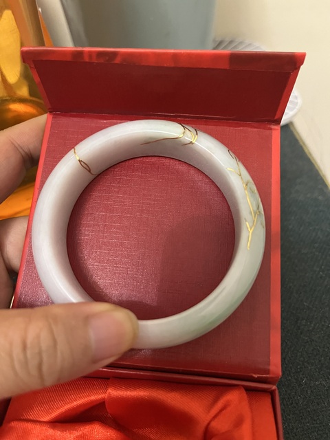 古玩玉器翡翠手鐲真品鑒賞圖