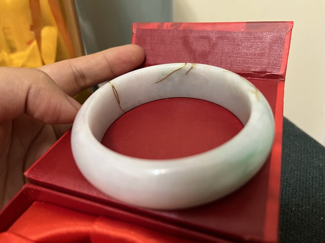 古玩玉器翡翠手鐲真品鑒賞圖