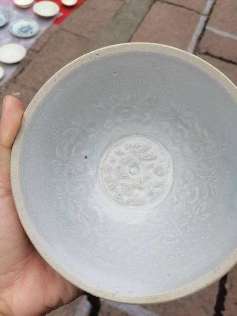 古玩陶瓷青白釉花卉紋面包碗真品鑒賞圖
