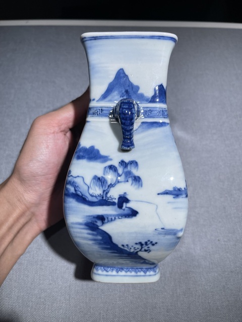 古玩陶瓷清雍正 青花山水象耳瓶拍賣,當(dāng)前價(jià)格89800元