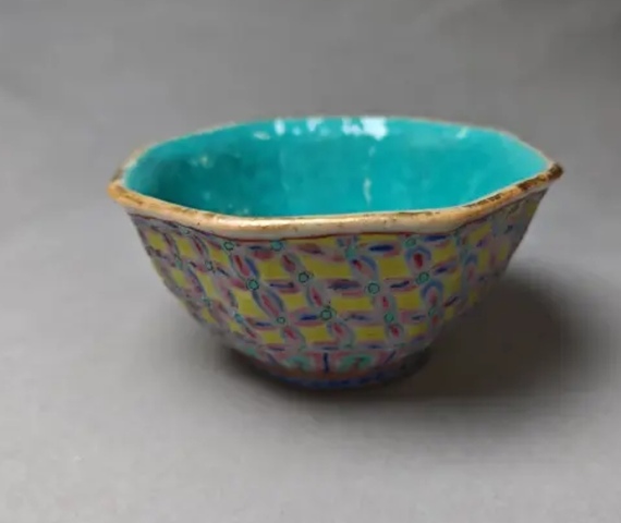 古玩陶瓷粉彩供碗真品鑒賞圖