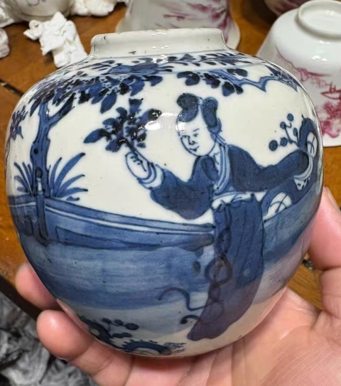 古玩陶瓷人物紋青花罐真品鑒賞圖