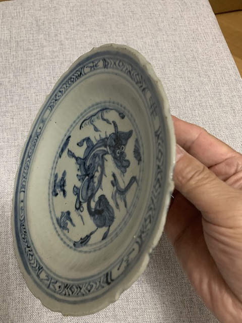 古玩陶瓷青花麒麟望月盤真品鑒賞圖