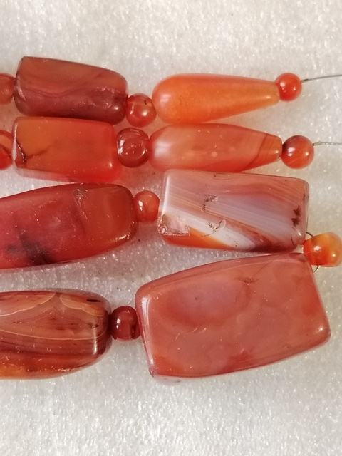 古玩玉器天然紅瑪瑙珠串真品鑒賞圖
