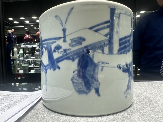 古玩陶瓷青花人物故事紋筆筒真品鑒賞圖