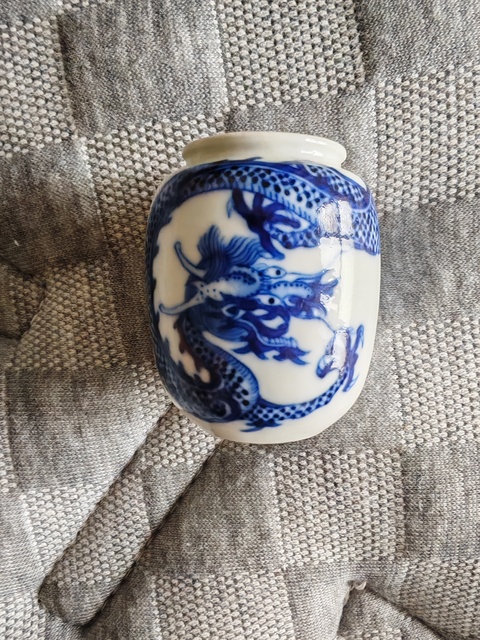 古玩陶瓷青花龍紋罐真品鑒賞圖
