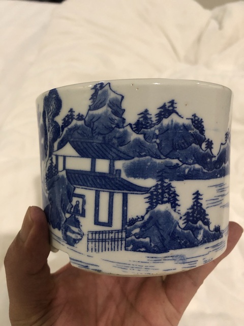 古玩陶瓷樓臺亭閣山水紋三足筒式香爐真品鑒賞圖