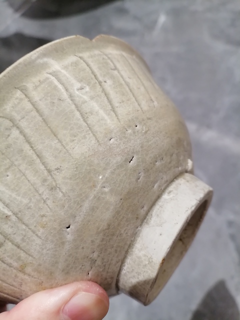 古玩陶瓷青白釉刻花葵口碗真品鑒賞圖