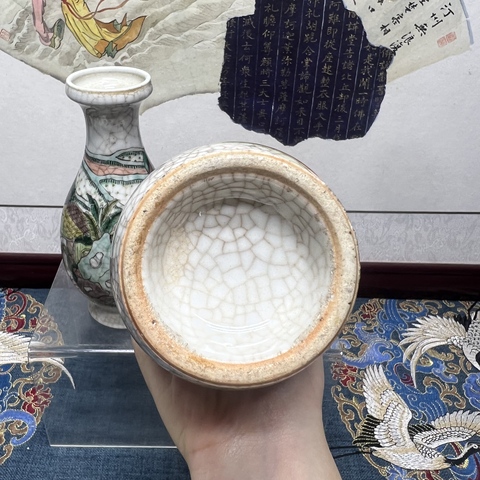 古玩陶瓷哥釉五彩人物故事紋盤口瓶真品鑒賞圖