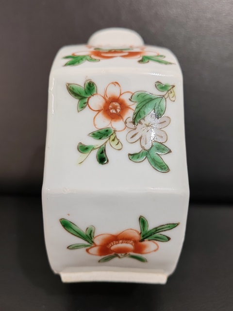 古玩陶瓷五彩龍紋茶葉罐真品鑒賞圖