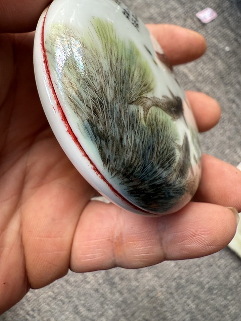 古玩陶瓷粉彩魚藻紋印盒真品鑒賞圖