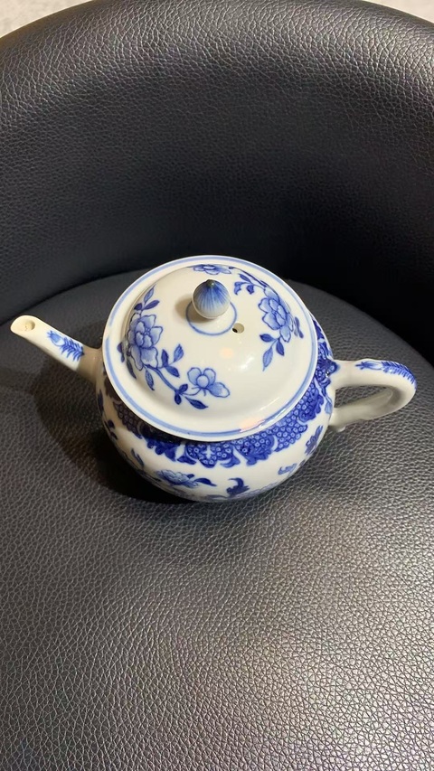 古玩陶瓷青花執壺真品鑒賞圖