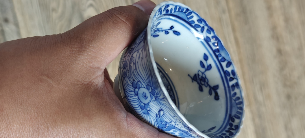 古玩陶瓷魚藻紋青花杯真品鑒賞圖
