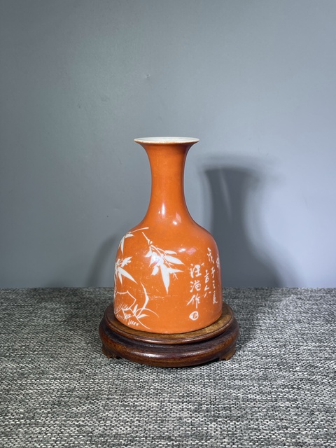古玩陶瓷清晚期.珊 瑚 紅 留白竹子詩文酒壺(落款‘戊子年’ 即光緒14年)拍賣,當(dāng)前價(jià)格650元