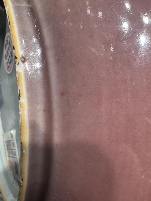 古玩陶瓷霽紅釉盤真品鑒賞圖