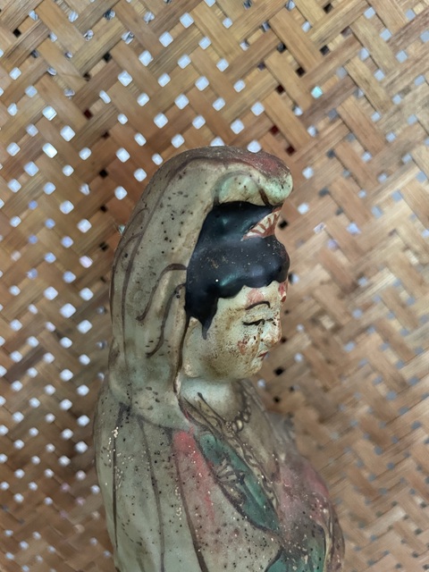 古玩陶瓷觀音塑像真品鑒賞圖