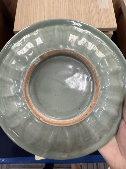 古玩陶瓷龍泉青瓷雙魚盤真品鑒賞圖