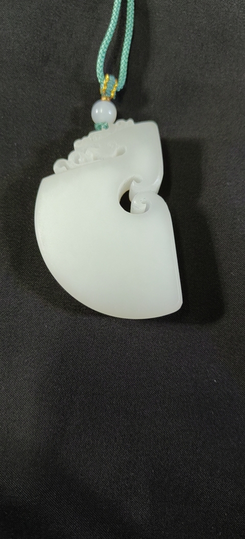 古玩玉器和田玉雕龍型件真品鑒賞圖