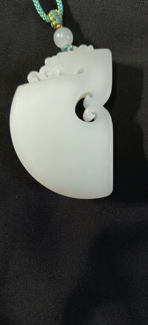 古玩玉器和田玉雕龍型件真品鑒賞圖