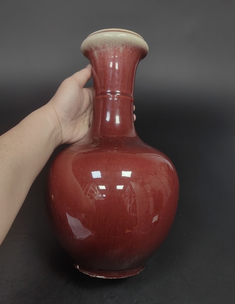 古玩陶瓷紅釉蒜頭瓶真品鑒賞圖