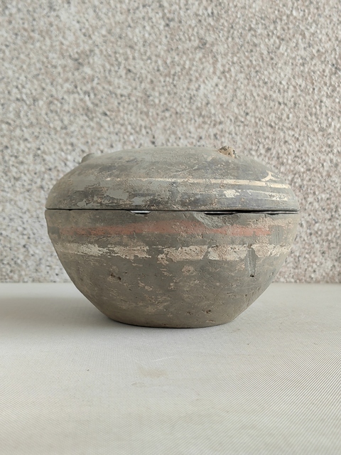 古玩陶瓷灰陶彩繪蓋盒拍賣,當前價格550元