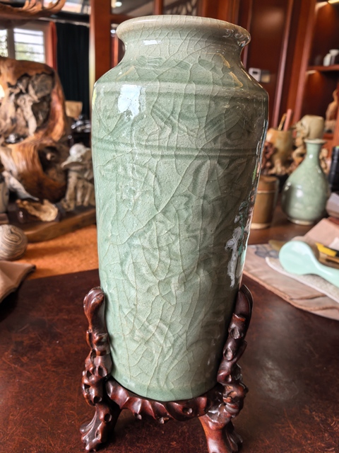 古玩陶瓷龍泉青瓷刻花筒瓶真品鑒賞圖