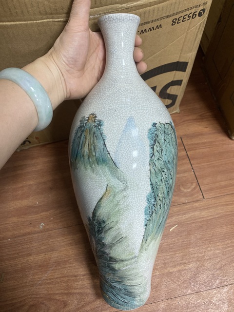 古玩陶瓷哥釉彩繪山水人物瓶真品鑒賞圖