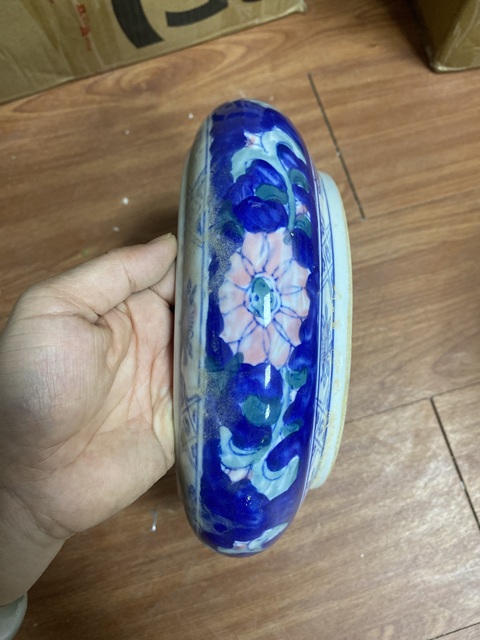 古玩陶瓷青花加彩花卉紋洗真品鑒賞圖
