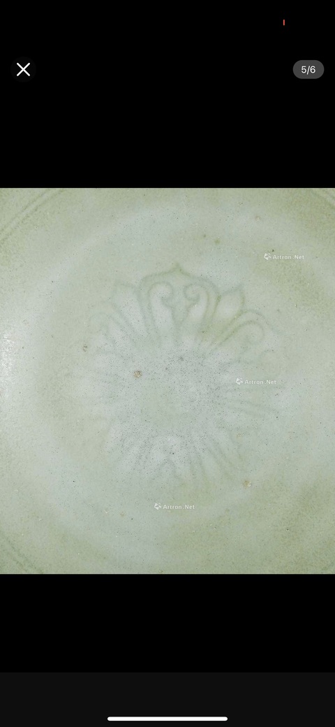 古玩陶瓷青釉印花盤真品鑒賞圖