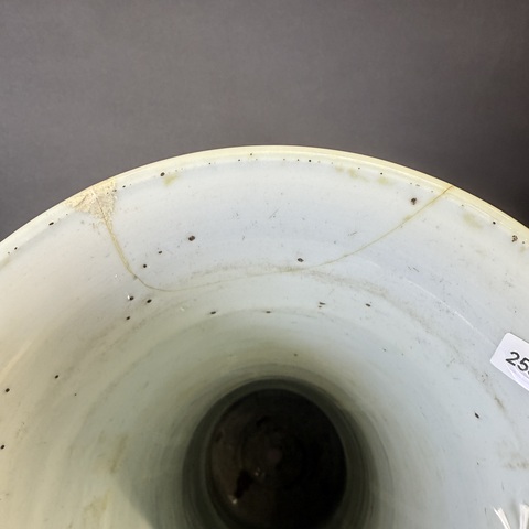 古玩陶瓷青花五彩人物紋花觚真品鑒賞圖