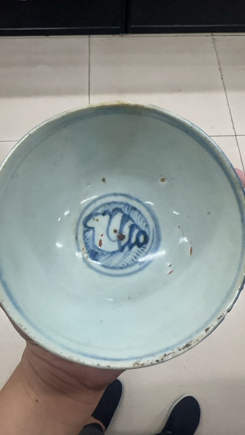 古玩陶瓷花繪青花碗真品鑒賞圖